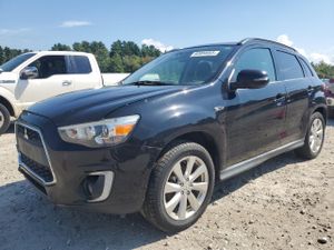 Mitsubishi Outlander SE 2.4L 4 2015