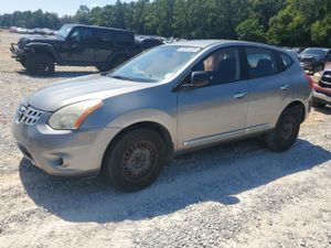 Nissan Rogue S 2.5L 4 2013
