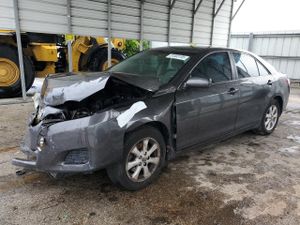 Toyota Camry BASE 2.5L 4 2011