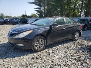 Hyundai Sonata GLS 2.4L 4 2013
