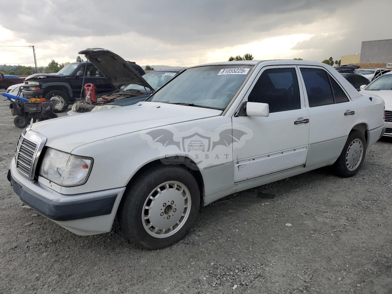 Mercedes-Benz 300 E 3.0L 6 1990