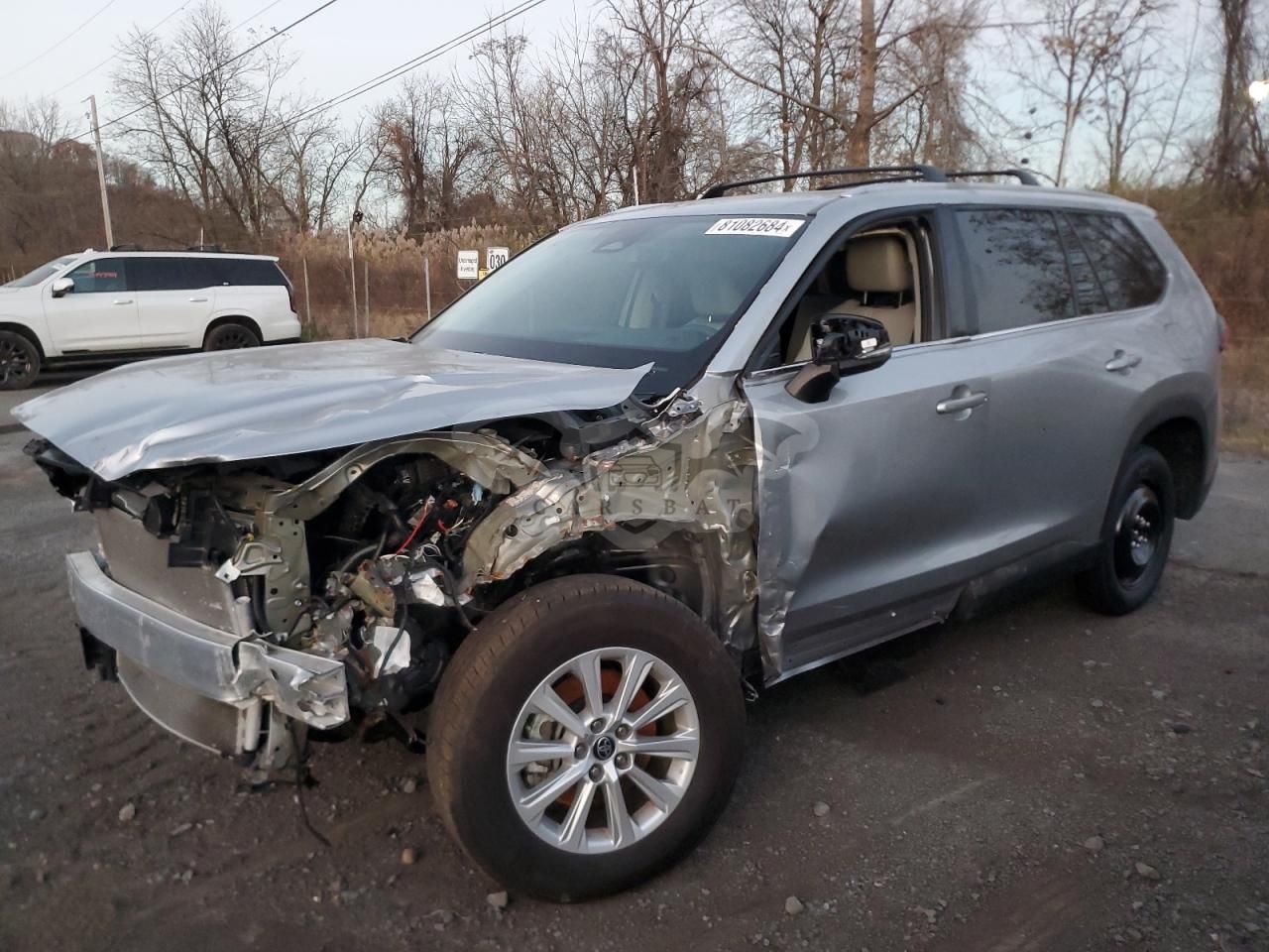 Toyota Grand Highlander XLE 2.4L 4 2024
