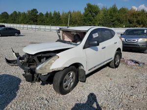 Nissan Rogue S 2.5L 4 2013