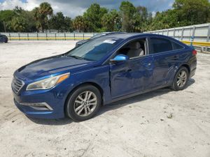 Hyundai Sonata SE 2.4L 4 2015