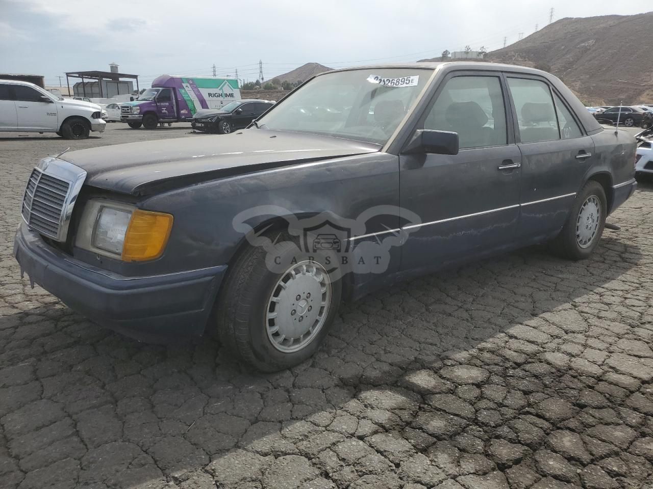 Mercedes-Benz 300 E 3.0L 6 1990