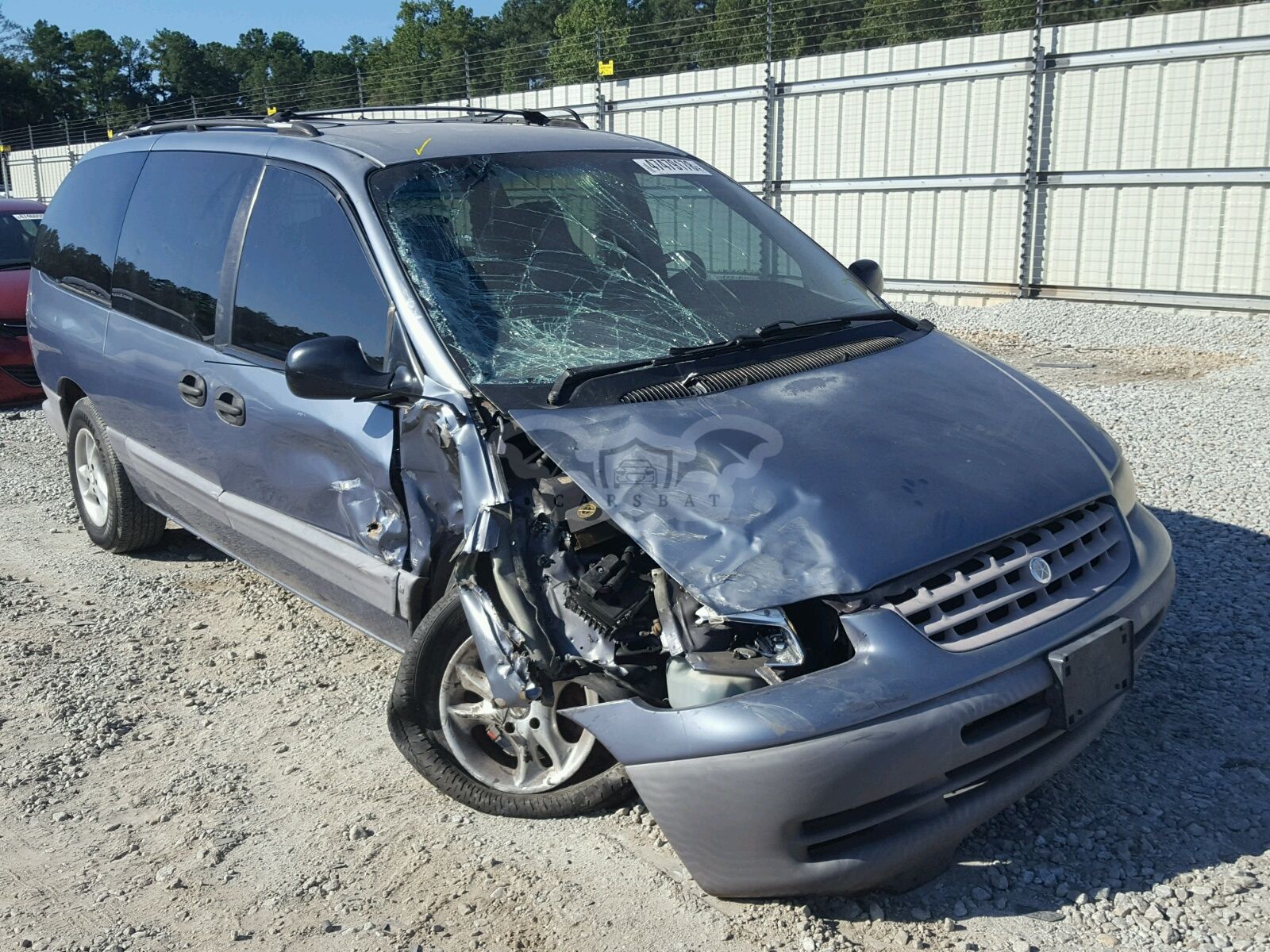Plymouth Voyager SE 3.3L 6 1996