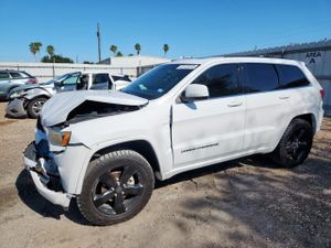 Jeep Grand Cherokee LAREDO 3.6L 6 2015