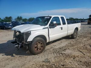 Ford F-250 SUPER DUTY 6.2L 8 2012