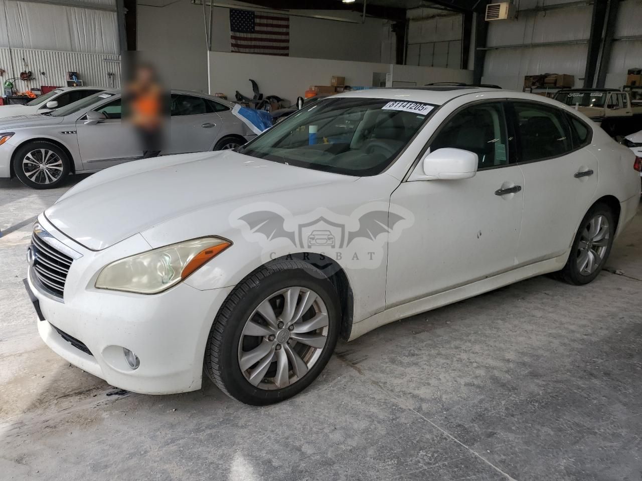 Infiniti M37 3.7L 6 2011