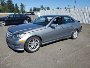Mercedes-Benz C 250 1.8L 4 2013