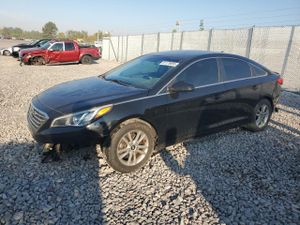 Hyundai Sonata SE 2.4L 4 2015