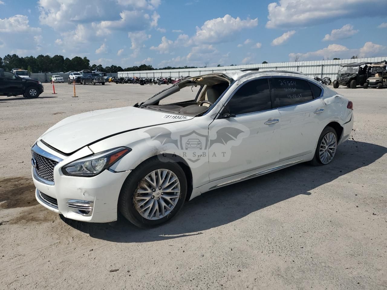 Infiniti Q70 3.7 3.7L 6 2015