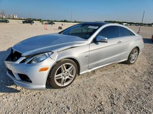 Mercedes-Benz E 550 4.6L 8 2012