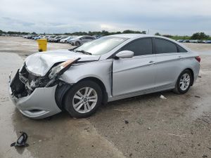Hyundai Sonata GLS 2.4L 4 2013