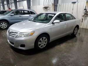 Toyota Camry BASE 2.5L 4 2011