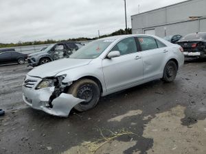 Toyota Camry BASE 2.5L 4 2010