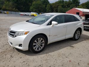 Toyota Venza LE 2.7L 4 2013
