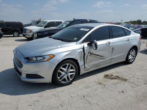 Ford Fusion SE 2.5L 4 2014
