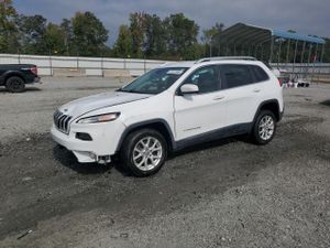Jeep Cherokee LATITUDE 2.4L 4 2015