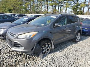 Ford Escape TITANIUM 2.0L 4 2013