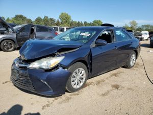 Toyota Camry LE 2.5L 4 2015
