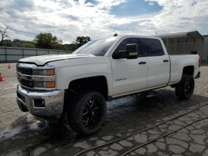 Chevrolet Silverado 1500 K2500 HEAVY DUTY LT 6.6L 8 2015