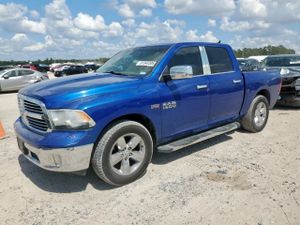 RAM 1500 SLT 5.7L 8 2015