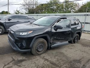 Toyota Rav4 LE 2.5L 4 2021
