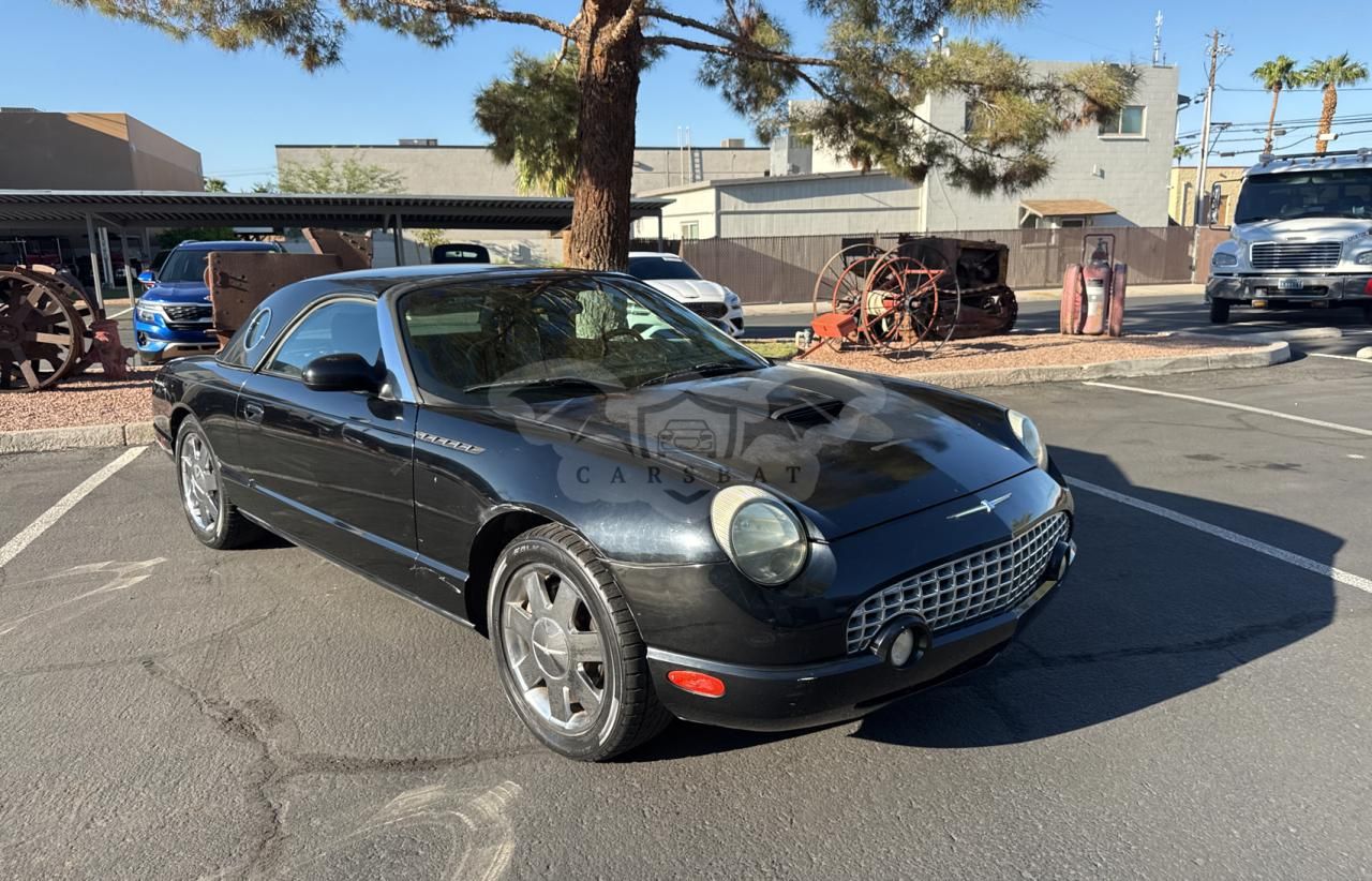 Ford Thunderbird 3.9L 8 2002