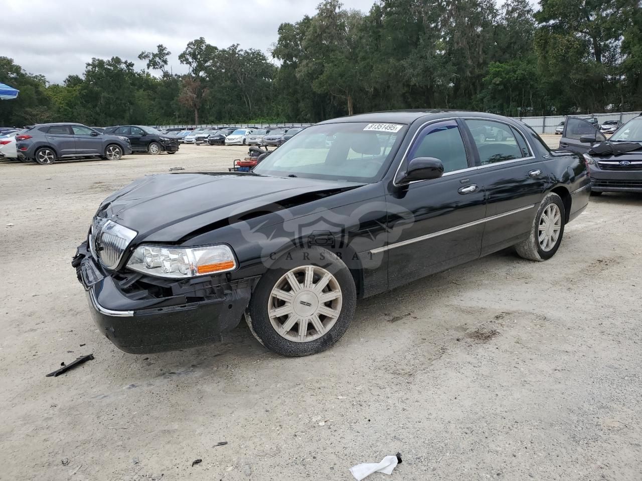 Lincoln Town Car SIGNATURE LIMITED 4.6L 8 2011