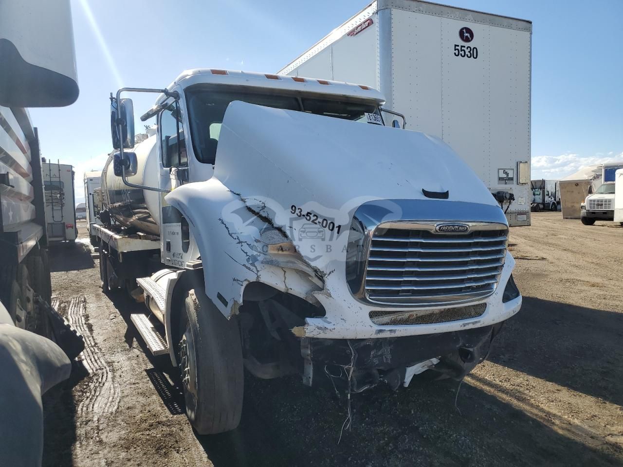 Freightliner Columbia 112 6 2005