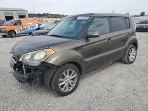 Kia Soul + 2.0L 4 2012