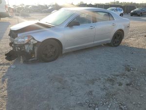 Chevrolet Malibu LS 2.4L 4 2010