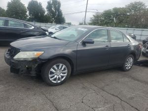 Toyota Camry BASE 2.5L 4 2011