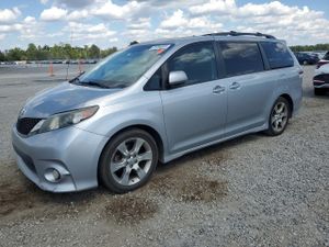 Toyota Sienna SPORT 3.5L 6 2012