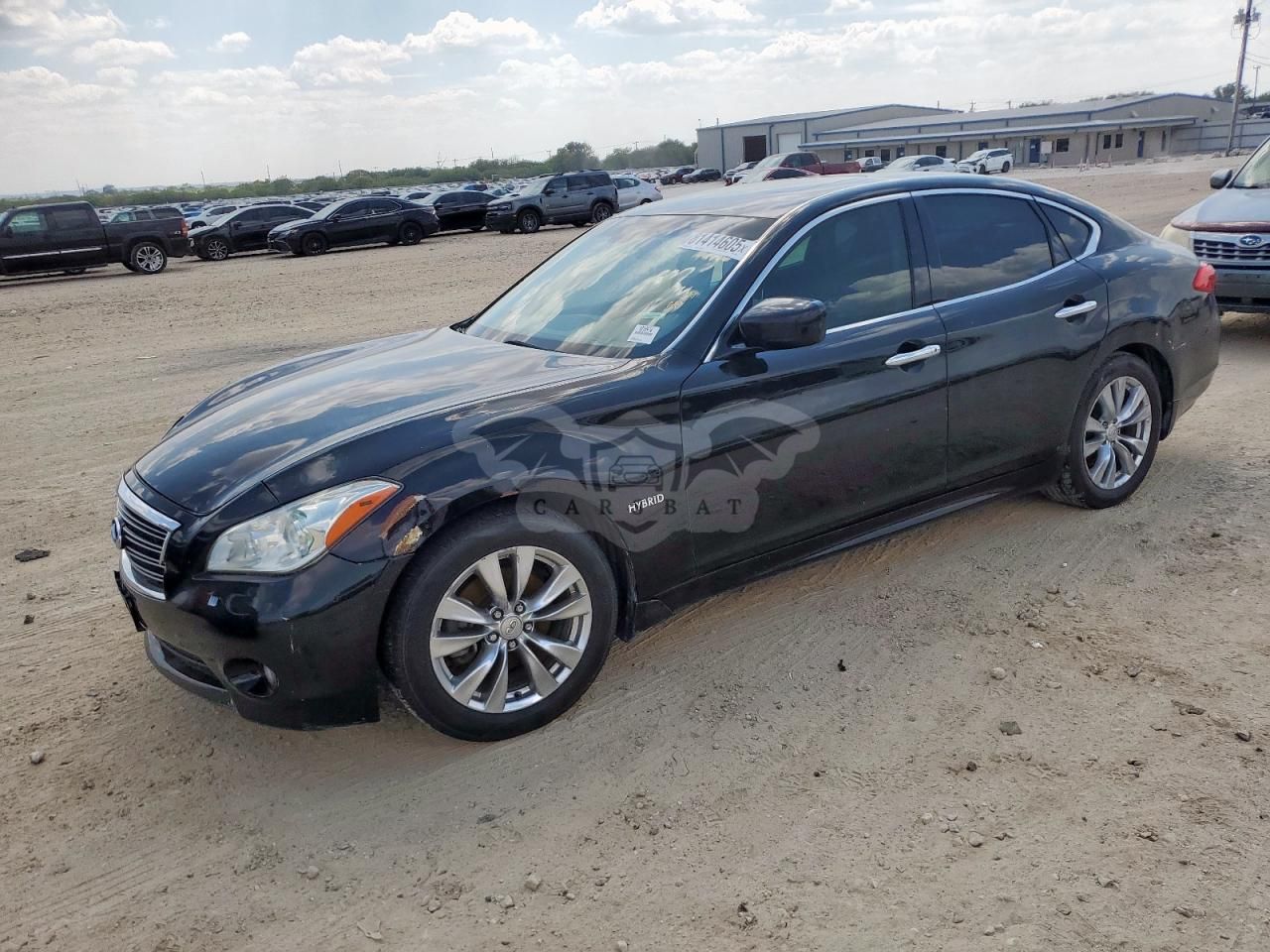 Infiniti M35 3.5L 6 2012
