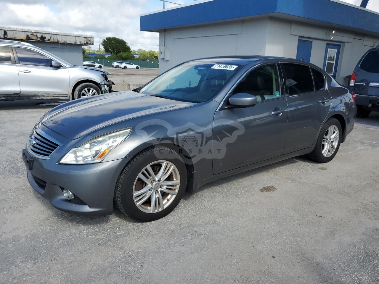 Infiniti G37 3.7L 6 2012