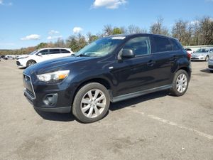 Mitsubishi Outlander ES 2.0L 4 2014