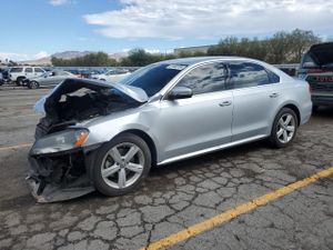 Volkswagen Passat SE 2.5L 5 2013