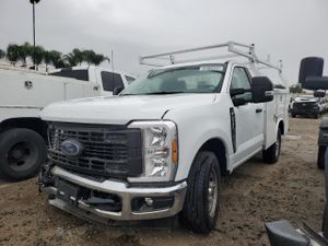 Ford F-250 SUPER DUTY 6.8L 8 2024