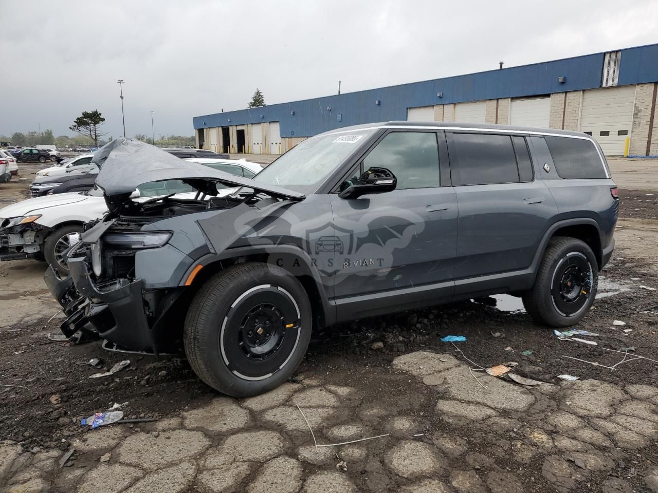 Rivian R1S ADVENTURE 2025