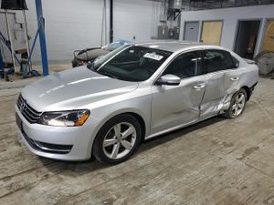 Volkswagen Passat SE 2.5L 5 2013
