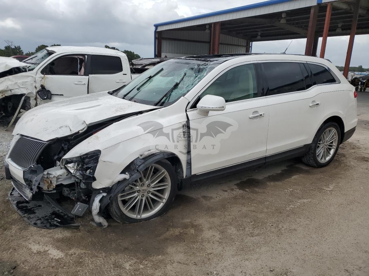 Lincoln MKT 3.5L 6 2015