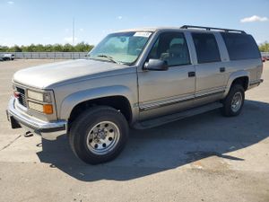 GMC Suburban K2500 7.4L 8 1999