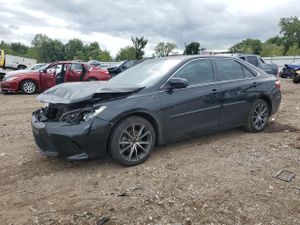 Toyota Camry LE 2.5L 4 2015