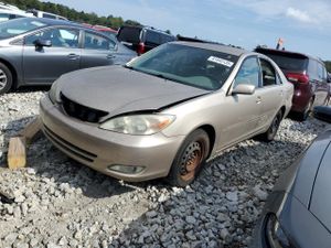Toyota Camry LE 2.4L 4 2004