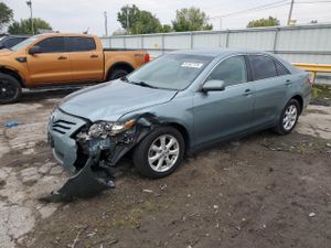 Toyota Camry BASE 2.5L 4 2011