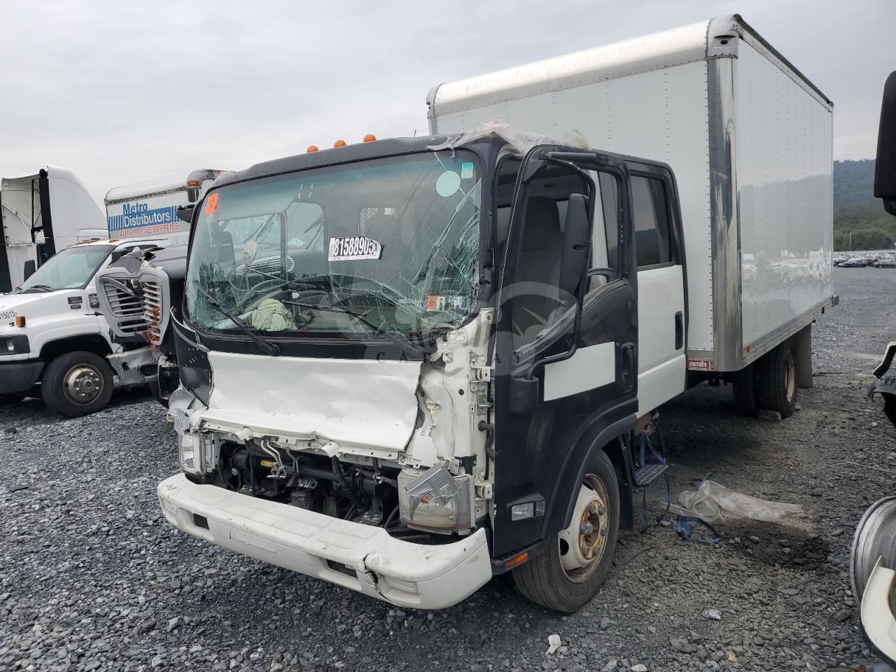 Isuzu NPR 6.6L 8 2021