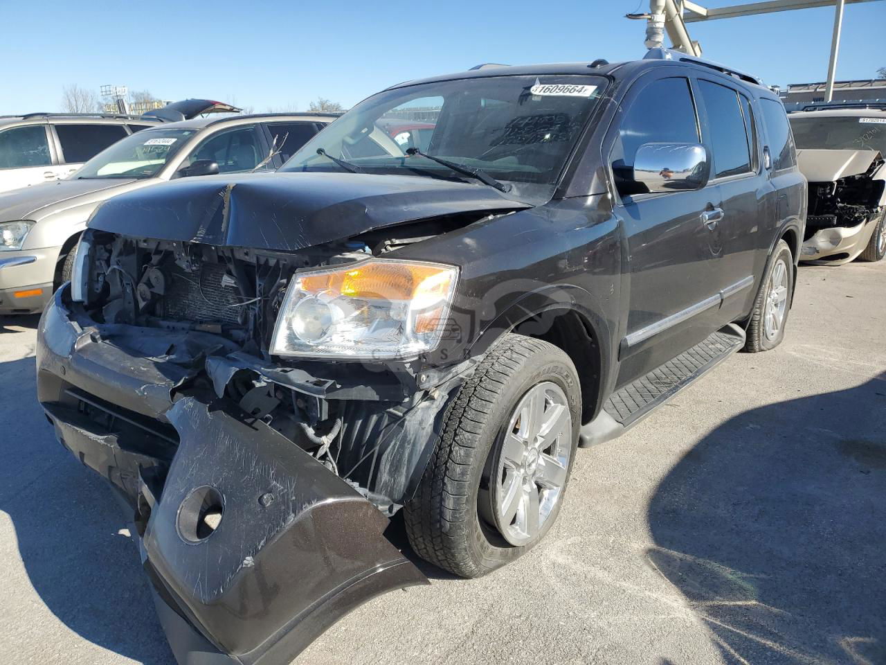 Nissan Armada PLATINUM 5.6L  8 2014
