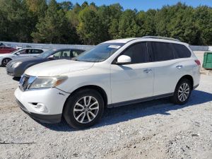 Nissan Pathfinder S 3.5L 6 2013